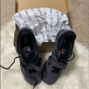 Brand new Men’s Reebok lifters!!!